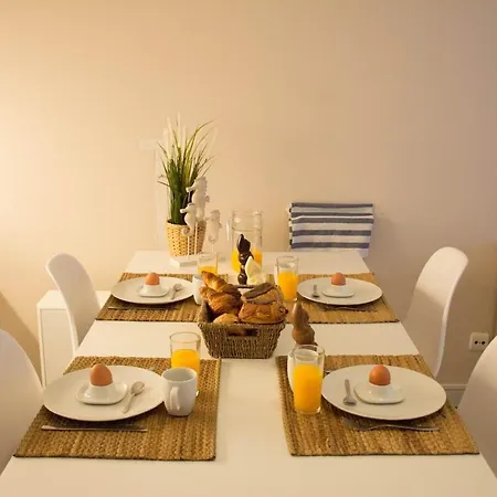 Cozy And Spacious Flat In A Prime Location By The Sea * ניופורט