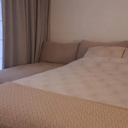 Cozy And Spacious Flat In A Prime Location By The Sea ניופורט